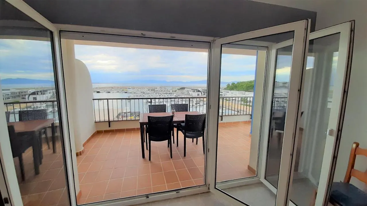 Daire Apartaments Club Nautic L' Escala