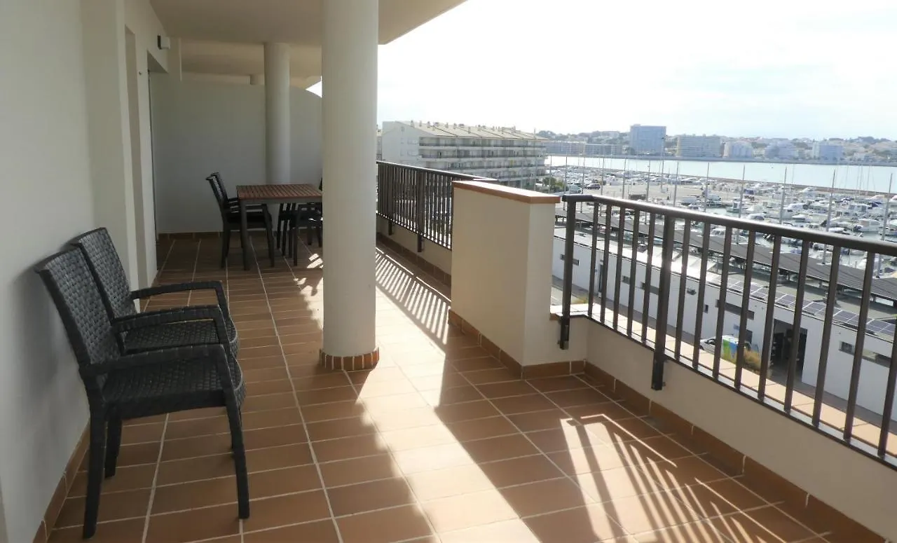 Apartaments Club Nautic L' Escala 0*,  İspanya